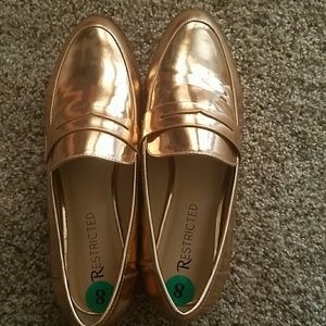 Restricted Size 8 New Rose Gold Loafers